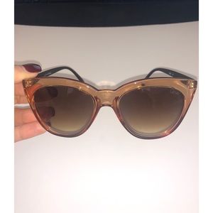 Quay Stray Cat Sunglasses